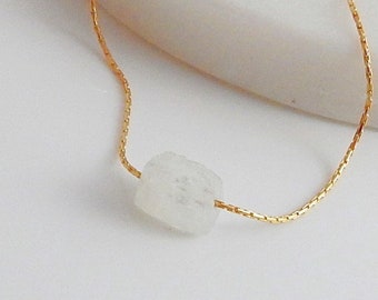 Gemstone Necklace for Women Birthday Gift Moonstone Necklace June Birthstone Raw Quartz Gemstone Healing Crystal Stone Jewelry