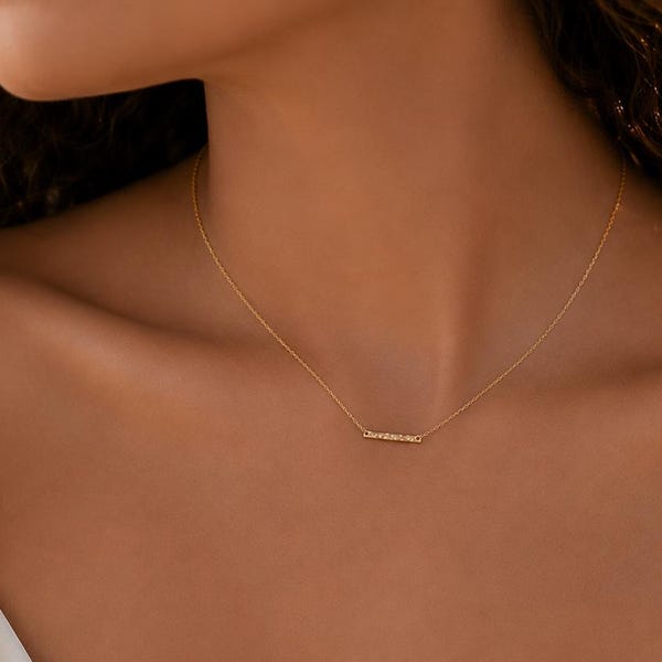 Delicado collar de barra de oro, collar de barra horizontal chapado en oro de 14 quilates, gargantilla minimalista de oro, delicado regalo de joyería en capas para ella.