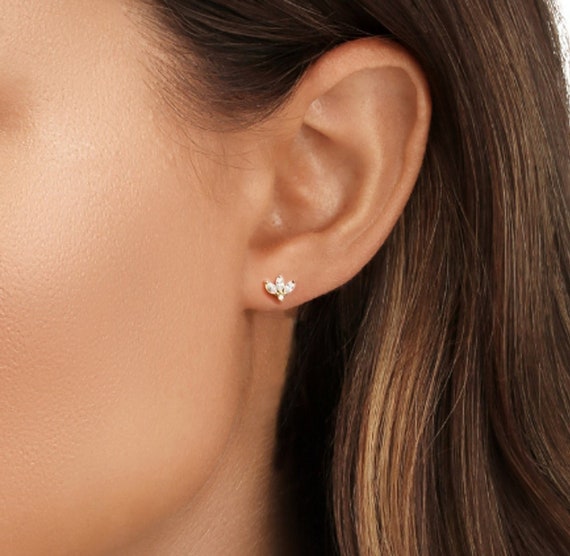 Womens diamond earrings studs online