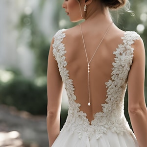 花嫁のためのバックドロップネックレス、結婚式の日のためのジュエリー、彼女の記念日のギフト、背中が開いたカクテルドレスのための女性のためのジュエリーギフトアイデア
