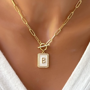 Collar con inicial, regalo para mujer, monograma dorado, regalo de cumpleaños personalizado hecho a mano, joyería para hija, cadena con clip de papel relleno de oro.