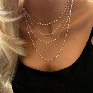 Sterling Silver Shiny Disc Chain Necklace With Modern Minimalist Design Perfect For Everyday Wear And Elegant Stacking Timeless Fashion