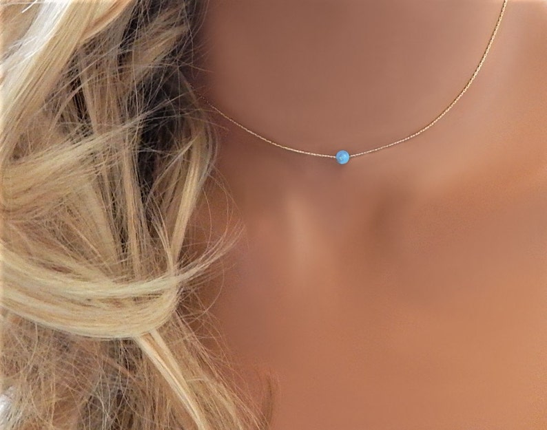 Collier ras de cou opale pour femmes, cadeau de demoiselle dhonneur délicate pour elle, perle dopale bleue Boho, superposition minimaliste en or rose SilverJewelry image 2