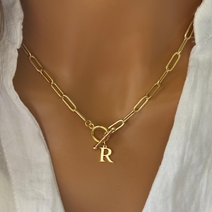 Collar de oro con inicial personalizada, colgante llamativo, regalo de cumpleaños para ella, joyería para mujer, regalo minimalista hecho a mano para el Día de la Madre.