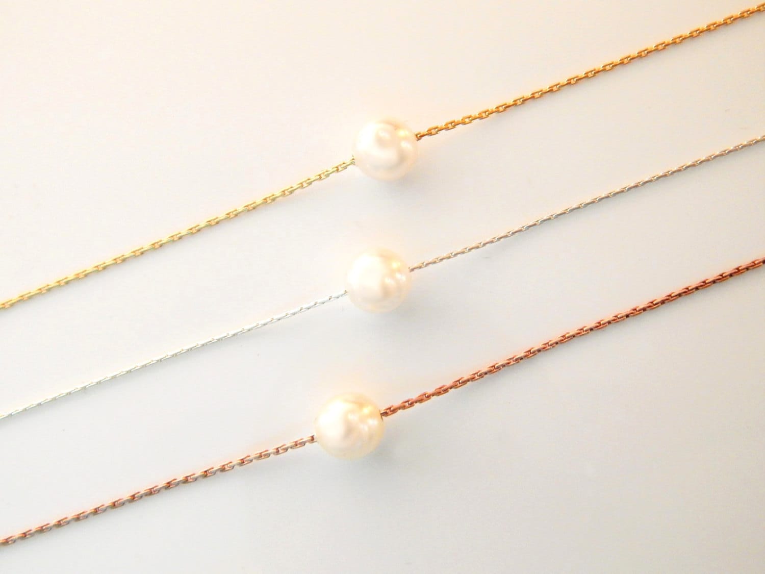 Pearl Necklace for Women Gold Choker Dainty Single June Birthstone Pearl Bridesmaid Mothers Day Silver Wedding Necklace Gift for Her