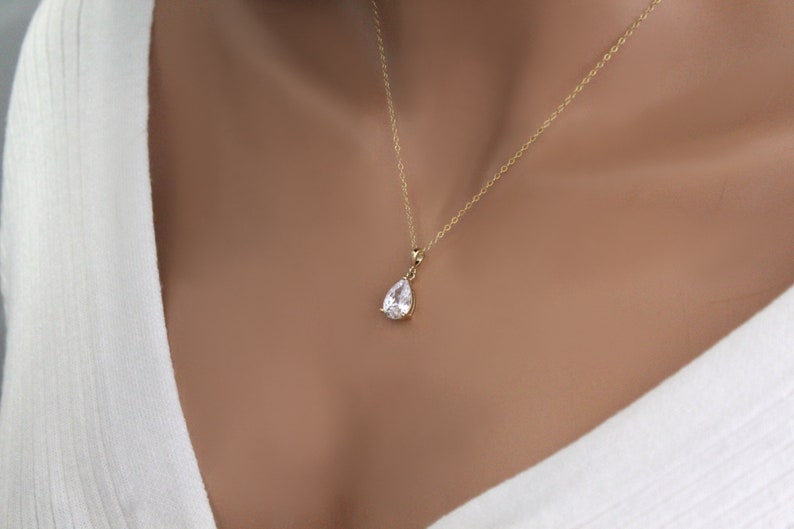 Diamond Necklace for Women Elegant Teardrop Crystal Pendant Zircon Solitaire Charm Waterdrop Cubic Zirconia Clear Minimal Pear Diamond image 1