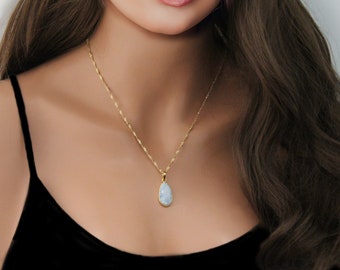 Idée cadeau de collier de pierres précieuses pour femme Larimar bleu, bijoux d'été, pendentif bohème tour de cou, pierre de guérison, pépite, cadeau d'anniversaire pour elle