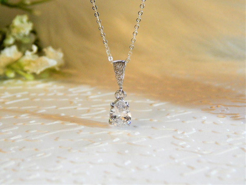 Simple Teardrop Necklace Dainty Bridal Wedding Day Jewelry - Etsy