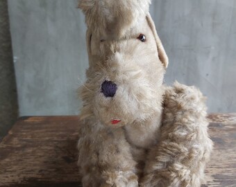 Vieux Chien En Peluche Ancien 20 Cm – Rempli De Paille – Beige Et Blanc – Années 1940-50