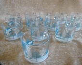 Set of 4 vintage clear glass coffee, hot chocolate mugs with blue and white painted winter scene, Anchor Hocking
