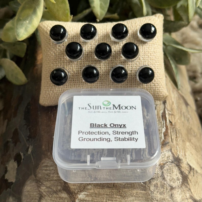 Crystal, Gemstone Pushpin, Thumbtack, Magnets, Bulletin Board. Home Gifts, Bulletin Board Accessories, Vision Board, Vision Board Accessories, Push Min, Crystal Pushpin, Home Decorating, Recipe Magnets, Office Gifts, Teacher Gift, Gifts for Teacher, Black Onyx