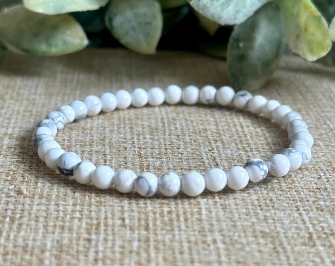Howlite (Tiny) Bracelet | Calmness, Stress, Patience, Anxiety