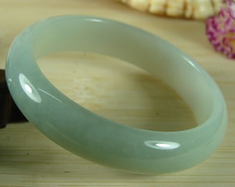 翡翠 バングル 緑色 証明書付き Amazon.co.jp: 天然本緑翡翠バングルブレスレット女性用グレードA