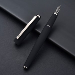 Matte Black HongDian Fountain Pen, Black Extra Fine/ Fine/Medium/ Bent Nib, Classic Design with Converter and Metal Gift Box