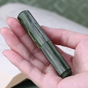 Majohn Wancai groene acryl mini-vulpenhouder, Iridium EF / F penpunt zakpen, transparante inkt zak oogdruppelaar relatiegeschenk pen