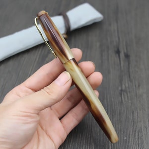 HERO Handmade Natural Ox Horn Fountain Pen, Exclusive Business Gift Signature Pen with Pen Pouch Set
