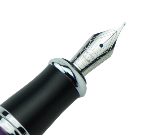 Discover - HOW TO LEARN CALLIGRAPHY – Montblanc® US