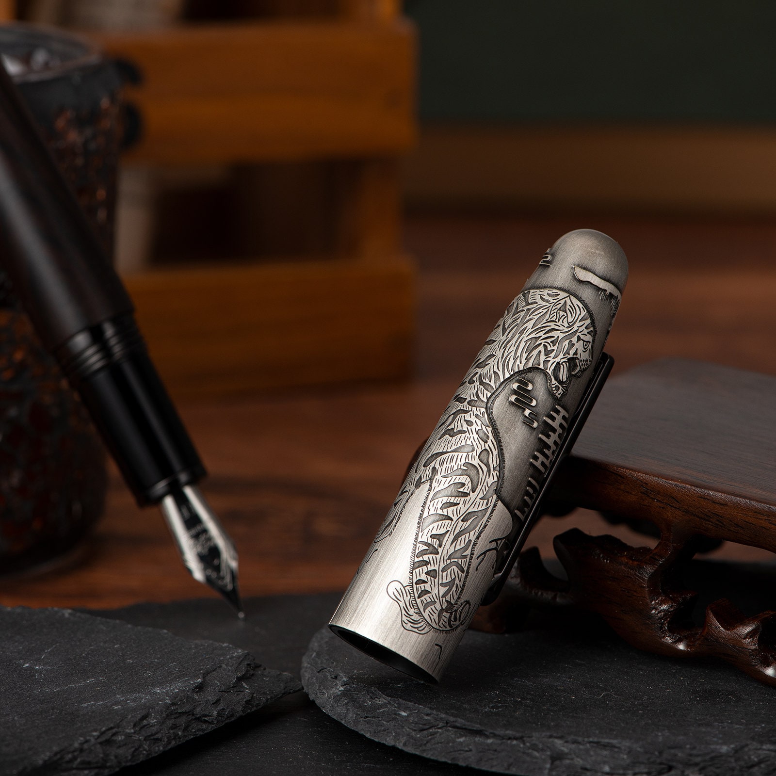 Jinhao 9056 Wood Fountain Pen Tiger Carving Cap , Ef/f/m Jinhao 9056 Wood Fountain Pen Tiger Carving Cap , Ef/f/m