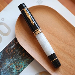 Majohn P139 Penna stilografica Penna in resina a pistone grande, penna per scrittura con pennino misura 6/8 EF/F/M White