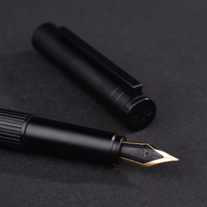 Hongdian H1 Black/ Silver Aluminum Fountain Pen, Extra Fine/ Fine/ Bent Nib Smooth Writing Instrument with Converter