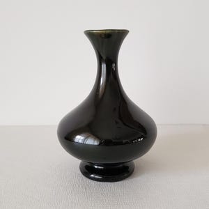 Rare American Art Pottery Vase: Dark Green Drip Glaze, Early 20th Century
