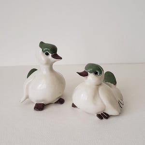 Kay Finch "Peep and Jeep" Duckling Figurines: Hand-Painted California Pottery Pair