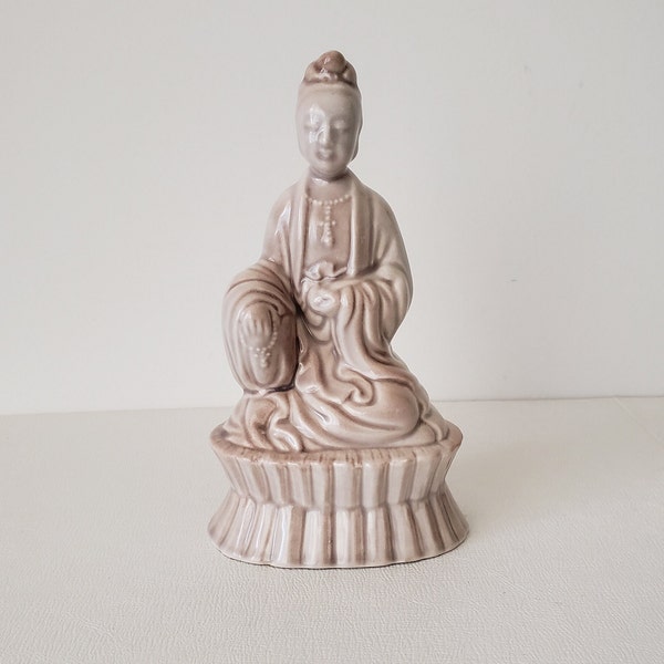 Roselane Pasadena Peaceful Pose Figurine From Chinese Key Housewares Line Light Beige Shaded High Glaze In-Mold Mark Vintage 1950s Mint
