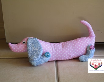 Machine embroidery design -ITH mini 25cm size sausage dog daschund stuffie (8x11) machine embroidery instant digital download