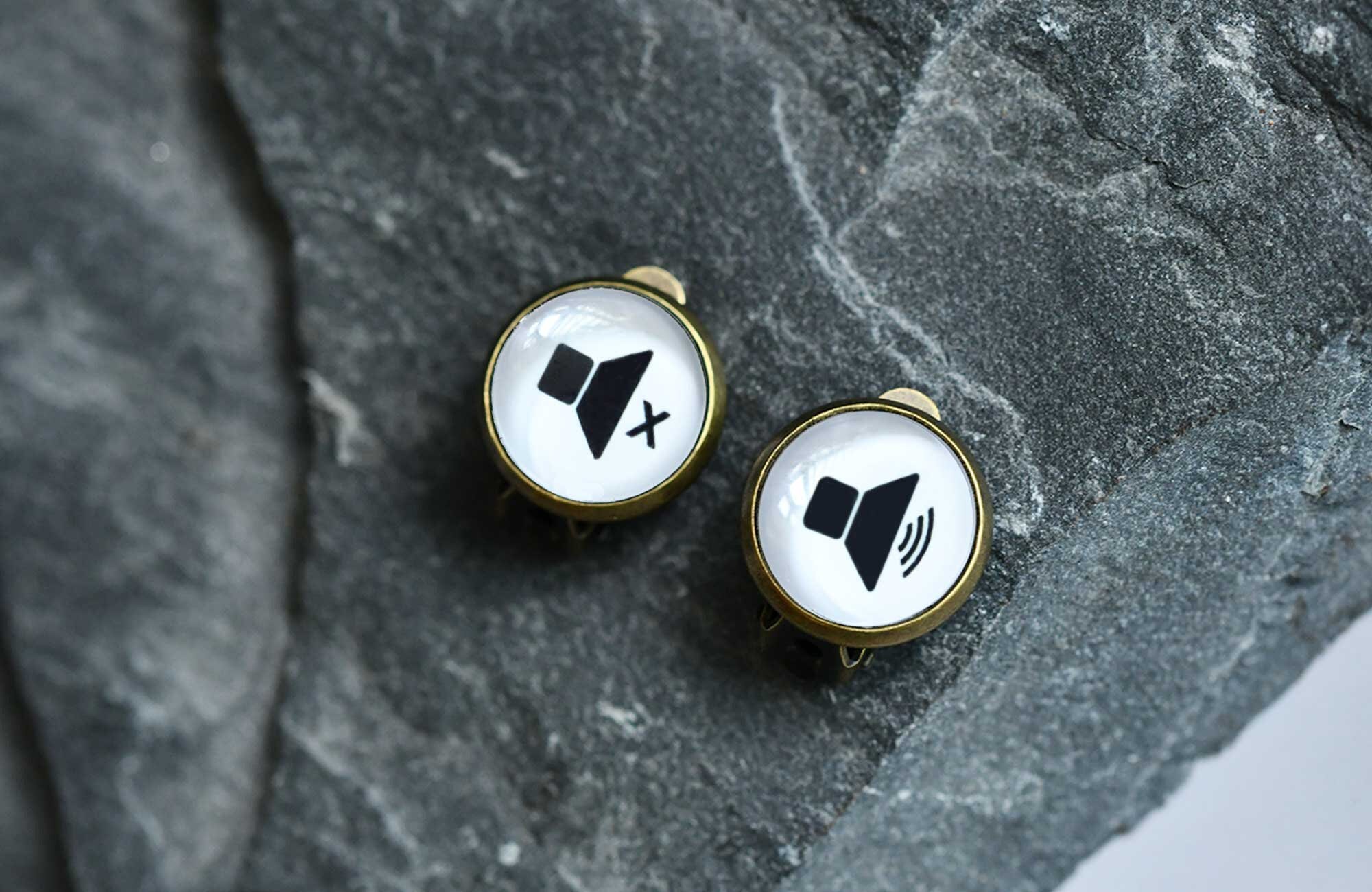 ◇MIDNIGHT MOMENT.◇ MM symbol logo earring MIDNIGHT MOMENT