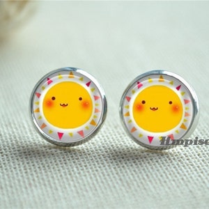 Cartoon Sun Oorbellen, Smile Sun Stud Oorbellen, Sunshine Picture Studs, Glass Dome Ear Stud Oorbellen, handgemaakte sieraden, kinderen Cadeau (EH294)