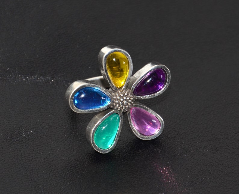 Silvering vintage ring, colourful crystal ring, five leaves flower ring, otro accesorio ring, special design and very good quality zdjęcie 2