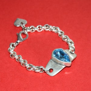 Dickes versilbertes Armband-hellblaues Swarovski Armband-Herzform Swarovski Armband-violettes Armband-uno no de 50 Armband