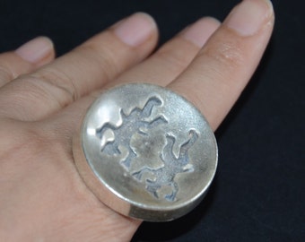 Vintage versilbert Zamak Ring, geschnitztes dekoratives Band