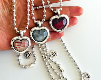 Collar de cadena de bolas con colgante de corazón, collar con colgante de corazón de resina.