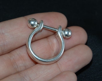 Thick silver plated Zamak ring-uno de 50 style ring-good quality stylish ring-Spanish ring-pick 1 ring