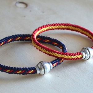 unisex läderarmband - flätat snörearmband - spanskt armband - blått armband - magnetspännearmband - minimalistiskt armband - pararmband