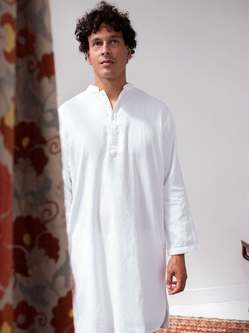 Chemise de nuit pour hommes Blanc Fait à la main, doux pour la peau et doux 100% coton biologique image 2