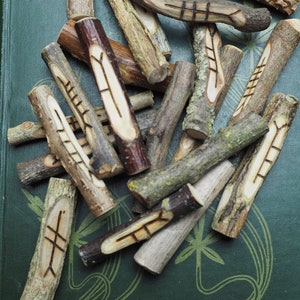 20 Celtic Tree Ogham Staves made with Corresponding Woods with Free Bag and Information sheet - Pagan, Wicca, Druid, Druidry, Witchcraft