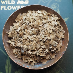 English Oak Shavings - Oak King, Strength & Courage  - Spellwork, Charms or Incense Making - Pagan, Wicca, Witchcraft, Ogham Tree