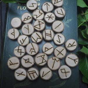 Cornish Holly WOOD Anglo Saxon Runes - Pagan, British, Norse ...