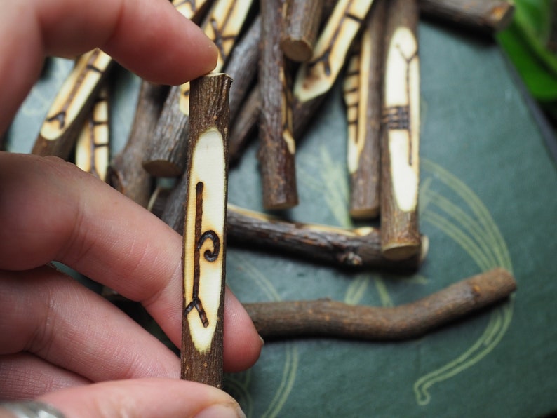 25 Avalon Apple Wood Celtic Tree Ogham Staves With Bag - Including ...