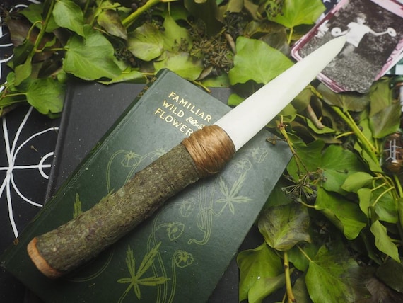 Bone Blade and English Oak Athame - Ritual Knife - Witchcraft, Banishing,
