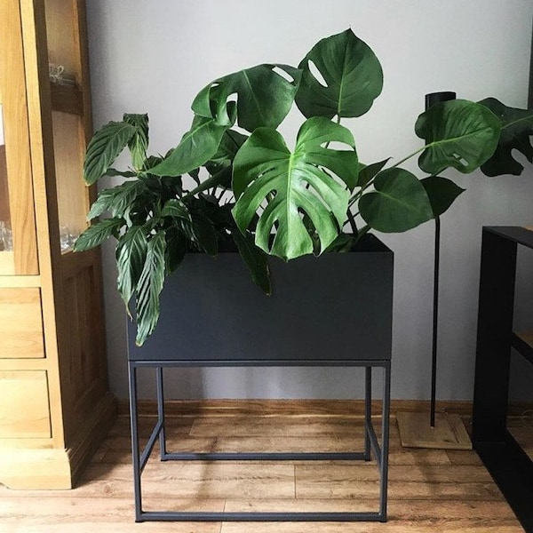 Nuevo scandi negro / blanco planta de diseño stand plantador de acero caja plantadora en / exterior