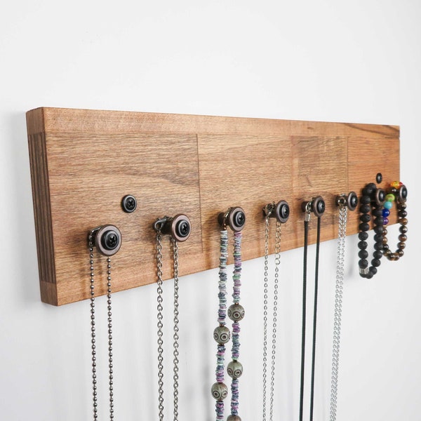 Wall Mounted Jewelry Organizer Holder. Reclaimed Wood. Necklace Display. Wood Jewelry Organization. Key holder. Modern Necklace Rack.