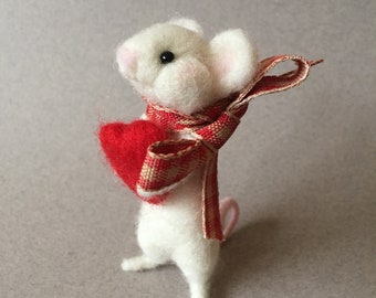 Needle felted love mouse with heart, handmade wool animal gift