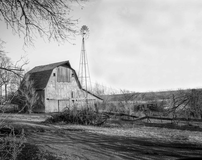 Grandpa's Yard B&W Custom - Old Barn, Country Decor, Old Barn Photography, Nebraska Farm, Farm Decor, Country Landscape, Windmills