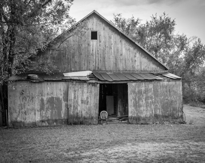 Farmer's Chair Black and White - Fall Red Barn, Country Decor, Farm Art, Old Barn Decor, Missouri, Autumn Farm Decor, Country Landscape,door