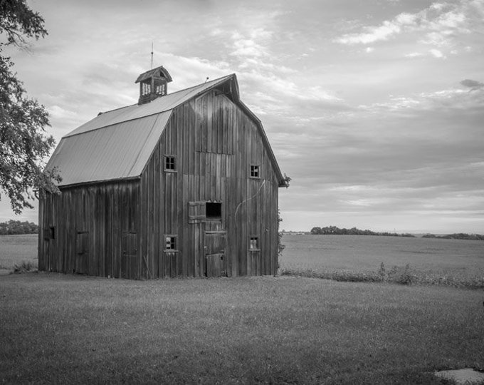 Fall Red Barn Photo, Country Decor, Wall Art, Old Barn Photography, Iowa Farm, Autumn Farm Decor, Country Landscape