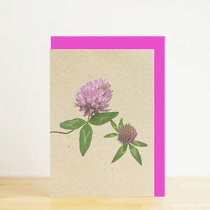 Rosa Kleeblatt blanko Sommerblumenkarte mit pinkem Umschlag, umweltfreundlicher Fotodruck, recycelte Karte, recycelter Umschlag