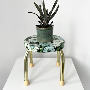 Mid Century Metal Step Stool-Daisy Print - Kitchen Step Stool - Kids Bathroom Stool - Plant Stand
